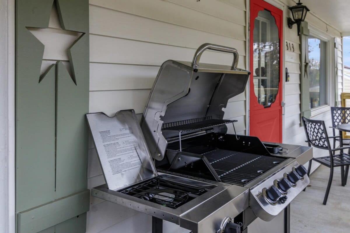 New River Gorge Cottage W Hot Tub, Fire Pit, Grill أوك هيل المظهر الخارجي الصورة
