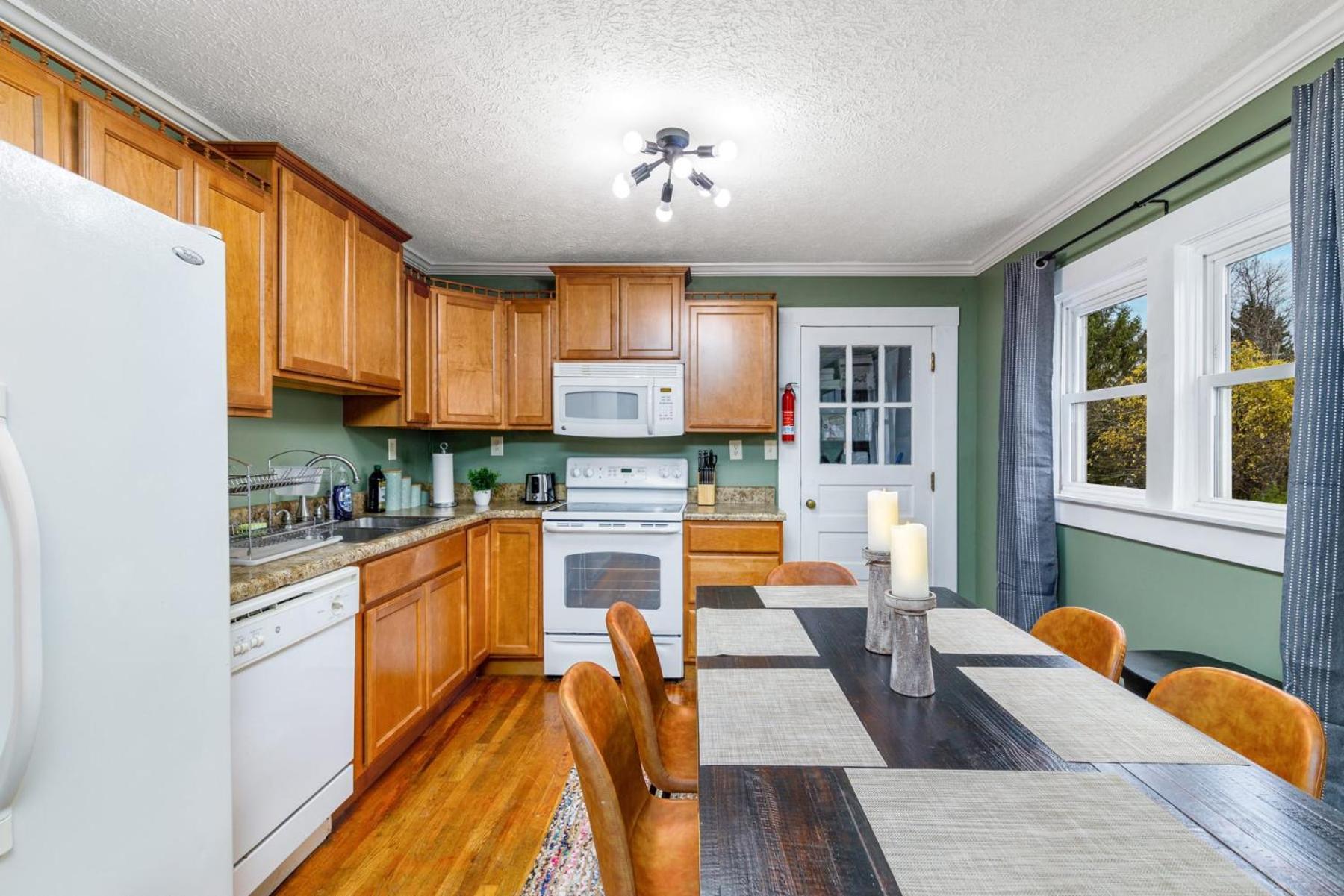 New River Gorge Cottage W Hot Tub, Fire Pit, Grill أوك هيل المظهر الخارجي الصورة